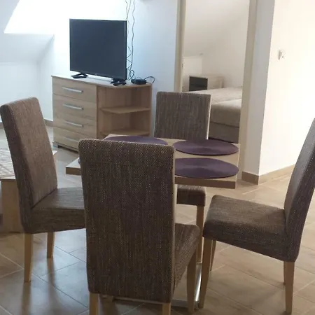 Kardos Apartman *